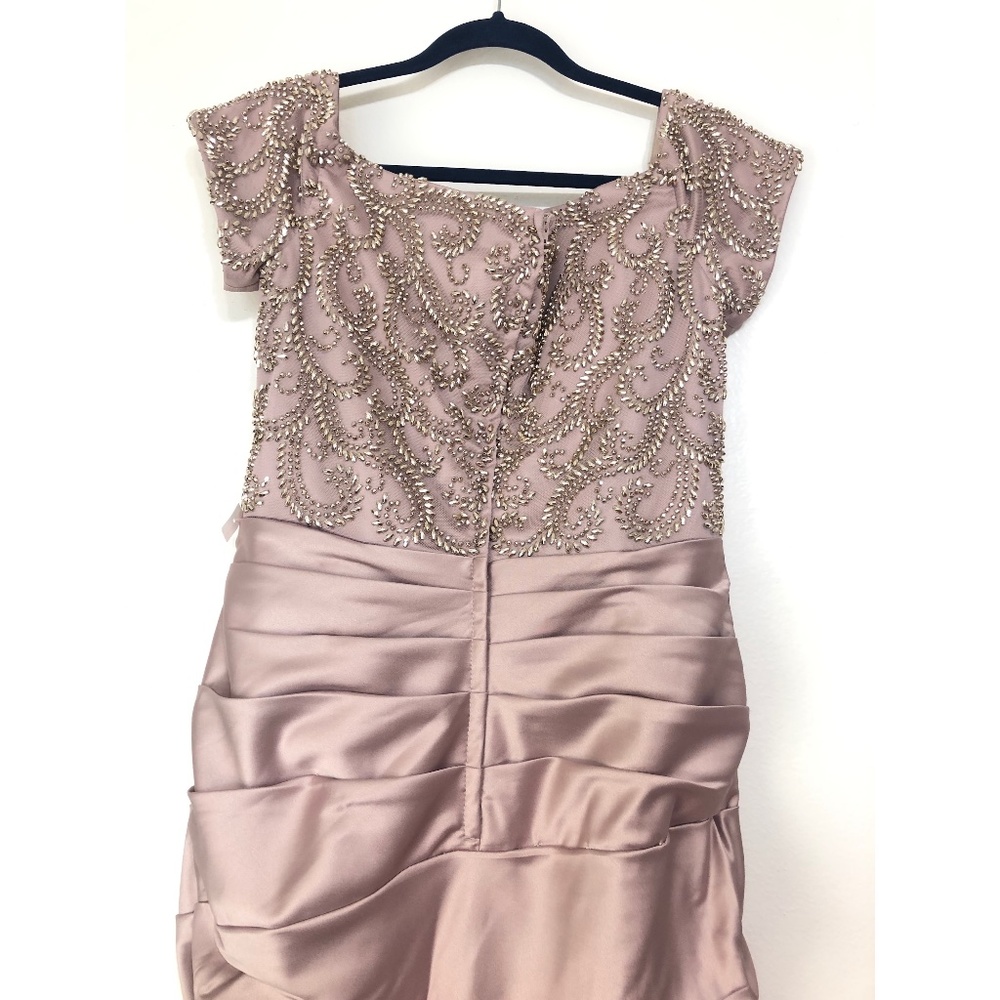NWOT La Femme 25996 Off the Shoulder Beaded Satin Trumpet Gown, Size 2 - Picture 6 of 10